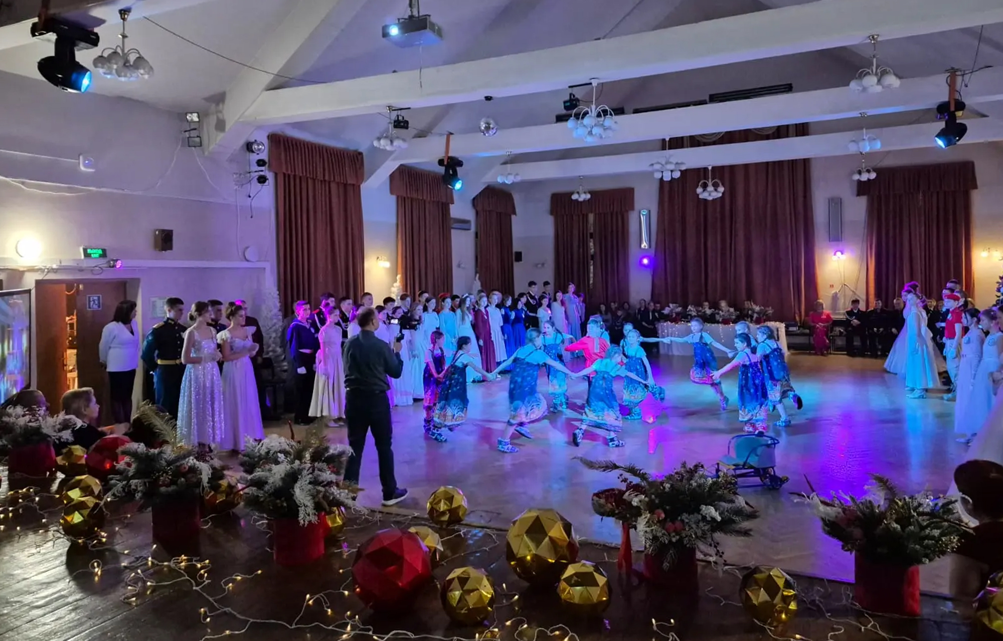 Тверские школьники победили на новогоднем кадетско-юнармейском балу в Москве