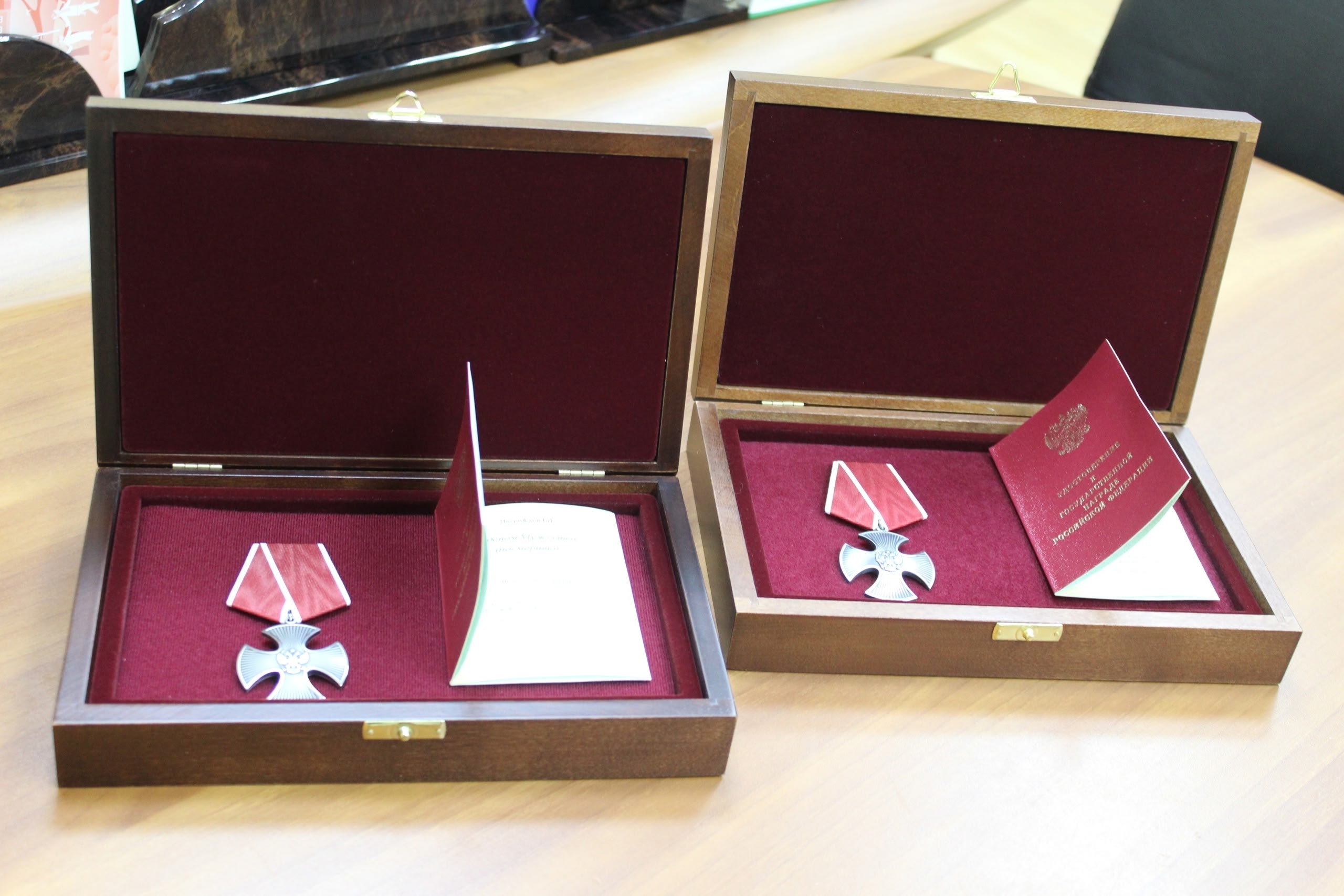 Житель Тверской области получил орден Мужества из рук главы округа