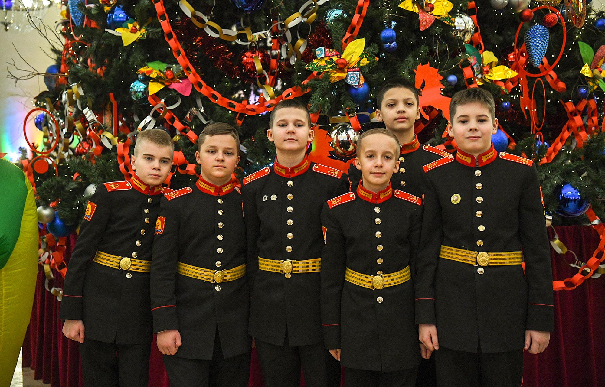 Виталий Королев поздравил с наступающими праздниками юных жителей Верхневолжья