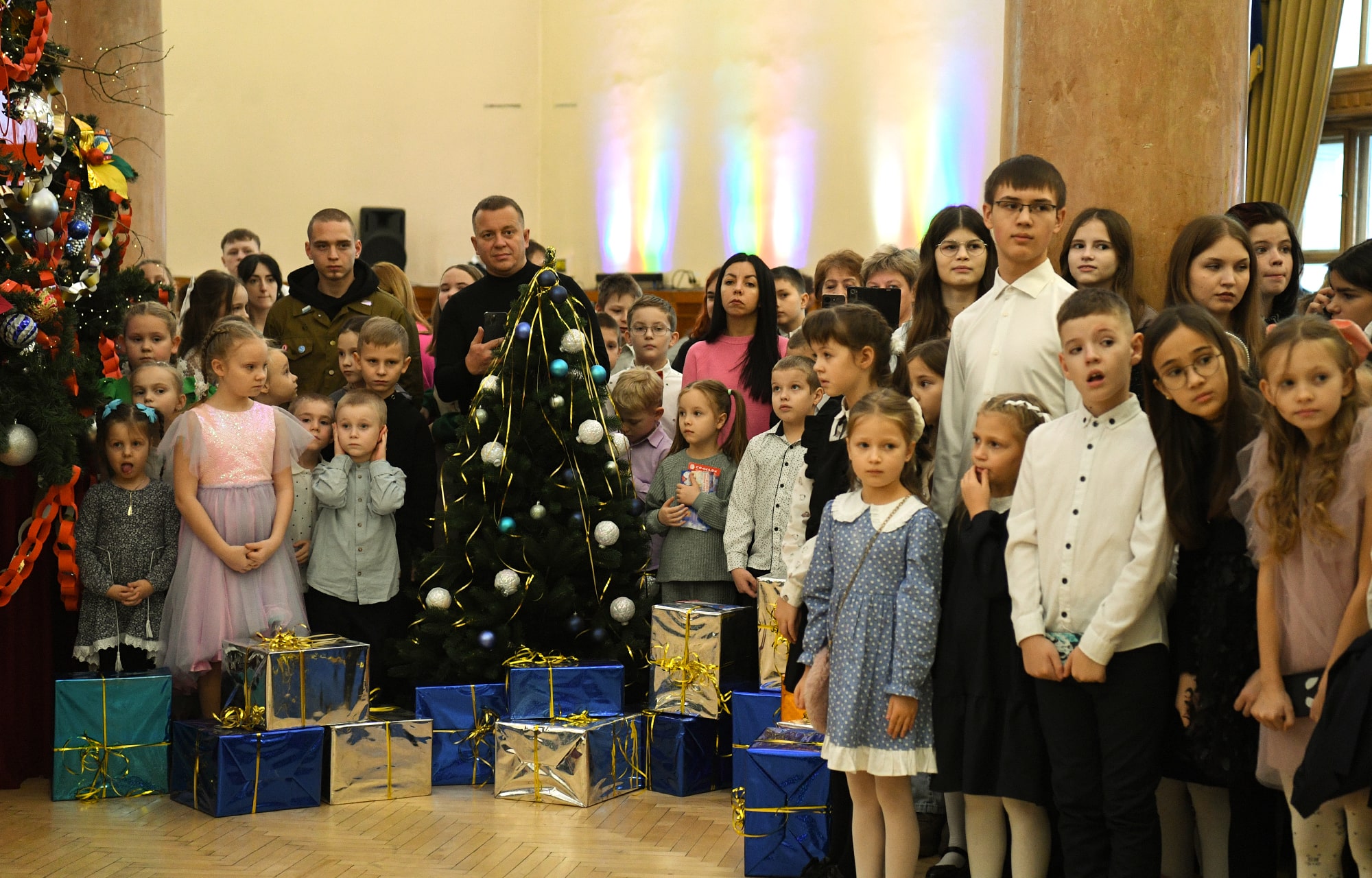 Виталий Королев поздравил с наступающими праздниками юных жителей Верхневолжья