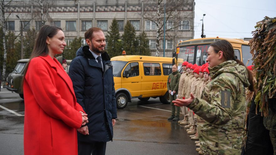 волонтеров