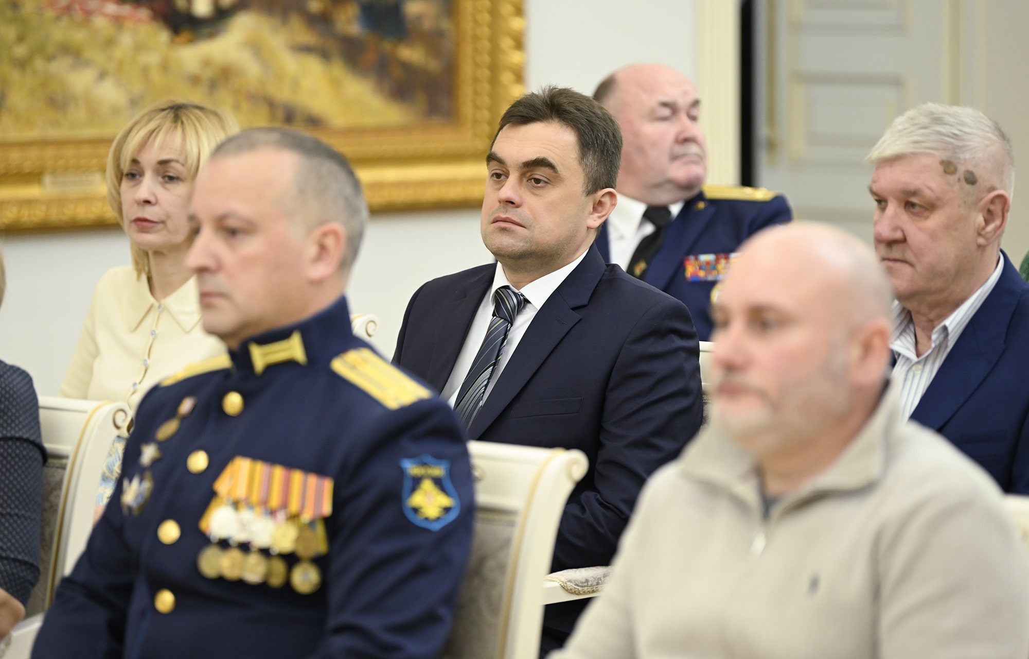 В День Конституции Российской Федерации Виталий Королев вручил государственные и региональные награды жителям Тверской области