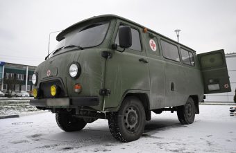 Из Тверской области в зону проведения СВО отправили машину "скорой" СВО