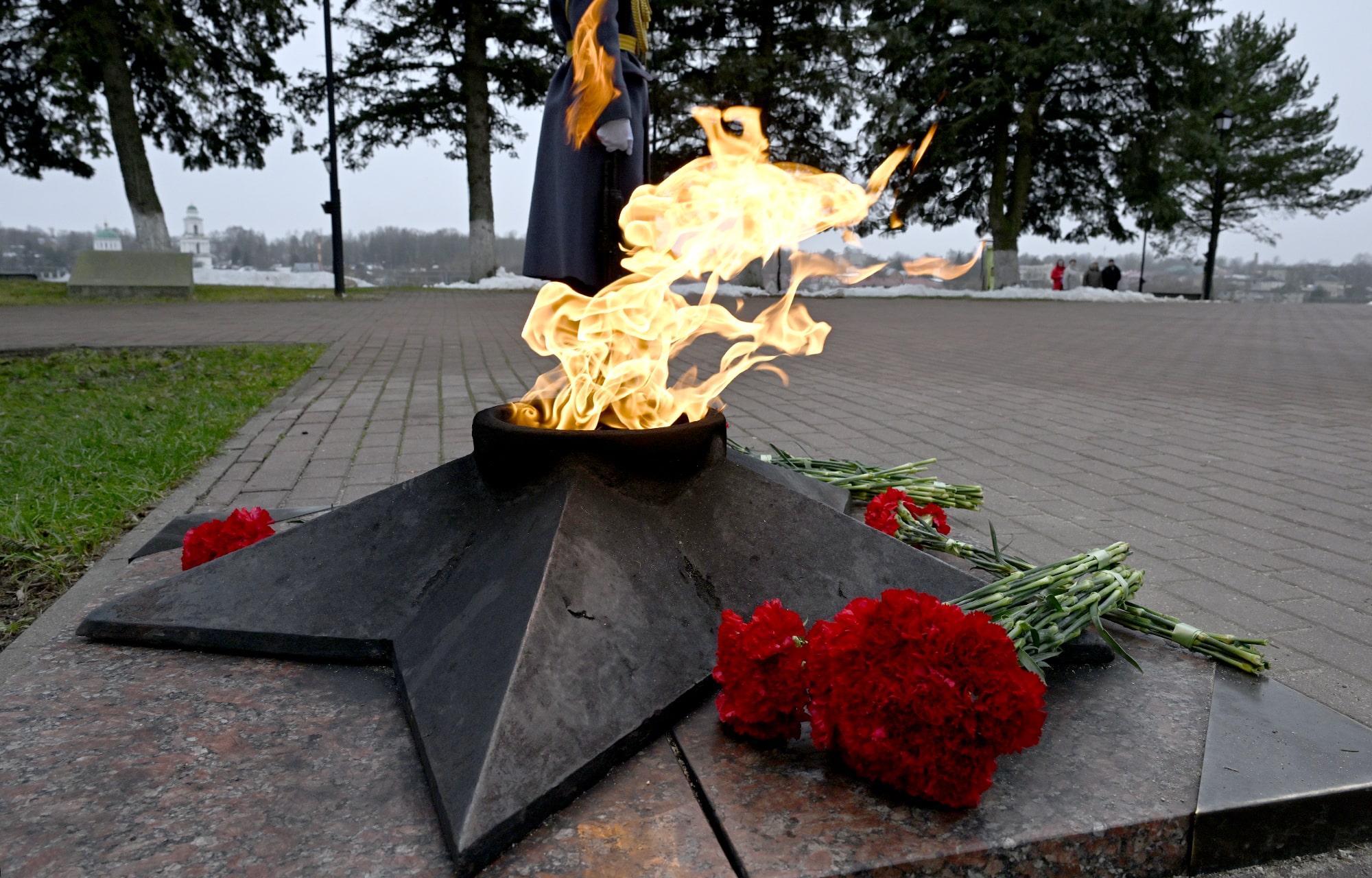 Актуальные для людей вопросы и решения: Виталий Королев встретился с ветеранским активом и общественниками Ржевского округа