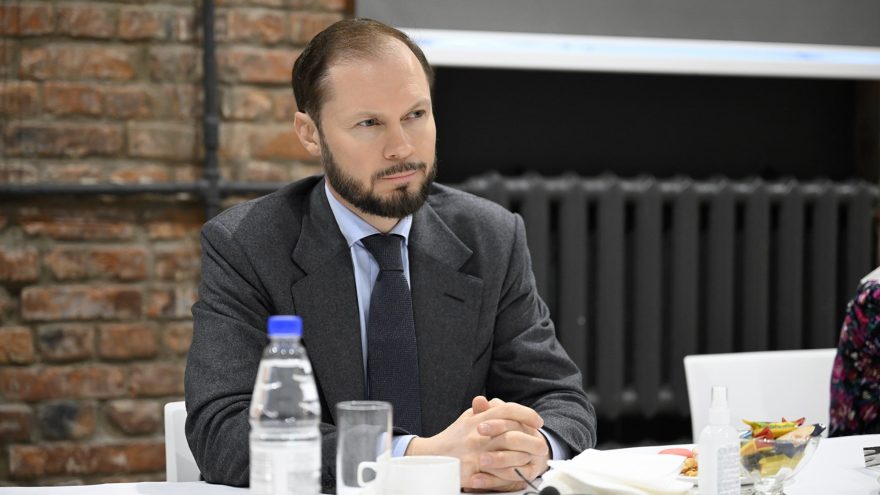 Актуальные для людей вопросы и решения: Виталий Королев встретился с ветеранским активом и общественниками Ржевского округа