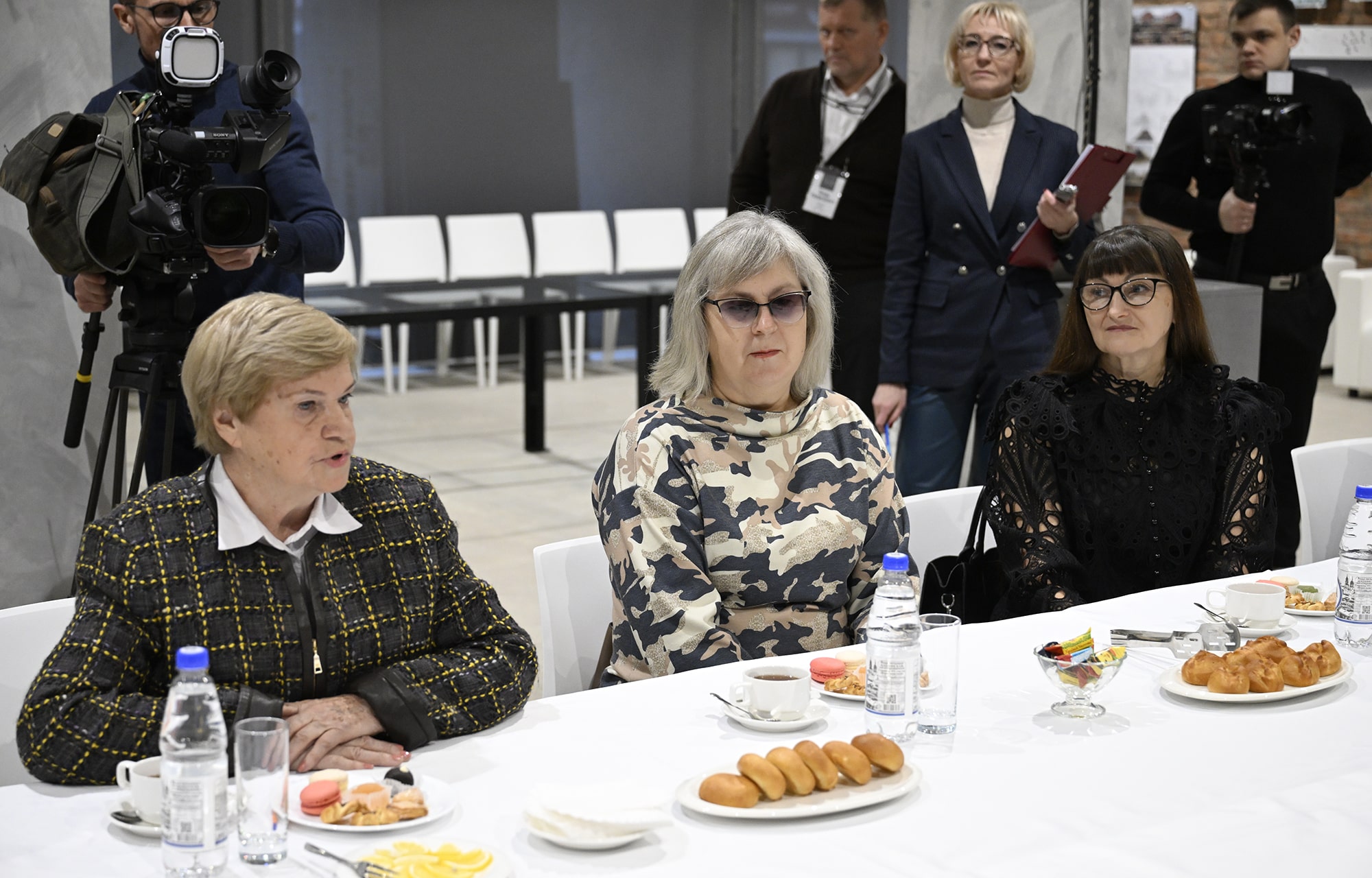 Актуальные для людей вопросы и решения: Виталий Королев встретился с ветеранским активом и общественниками Ржевского округа