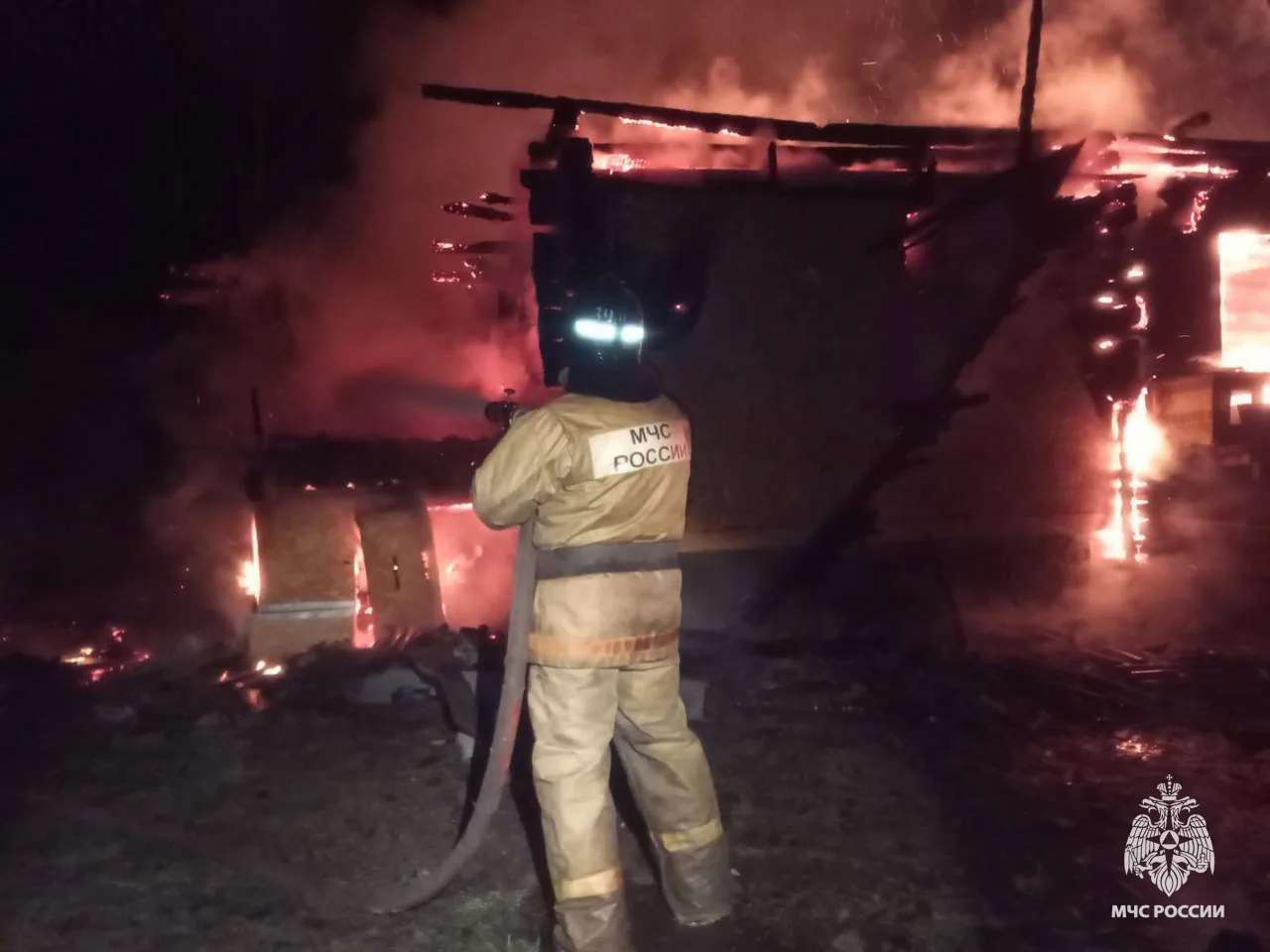 Тело погибшего мужчины нашли в сгоревшем дачном доме в Тверской области