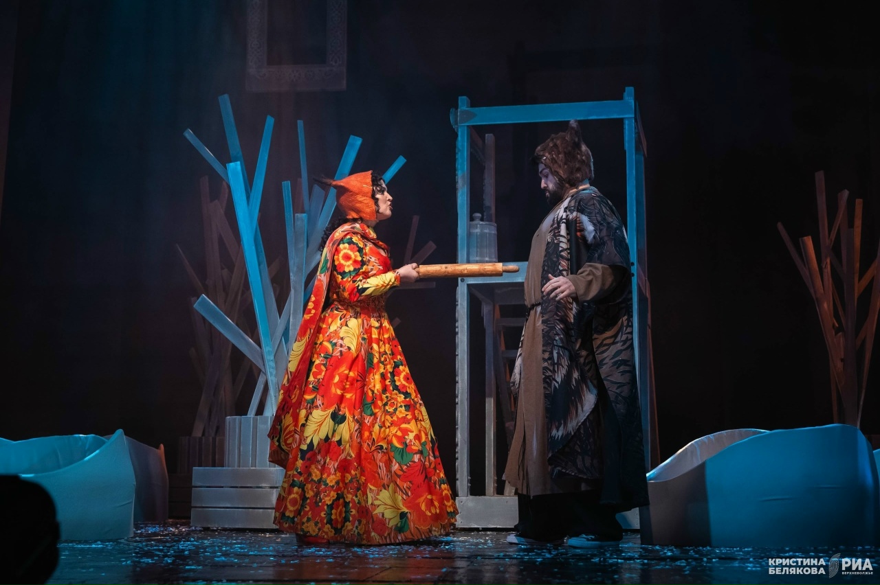 Батуты, два состава и три лисы: интересные факты о новой постановке Тверского ТЮЗа