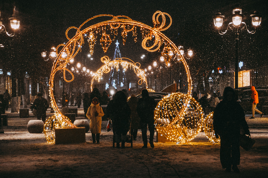 Появились фото украшенной к Новому году Твери