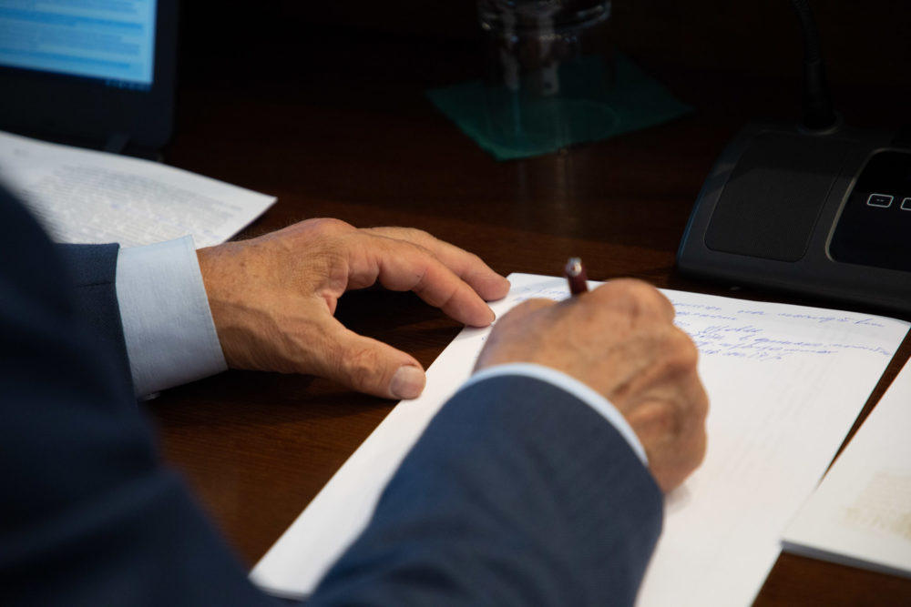 В администрации Бологовского округа Владимир Мищенко провел прием граждан