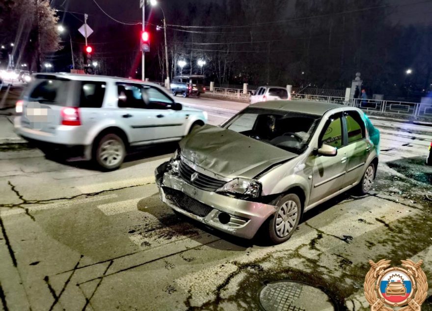 В Твери пострадала пассажирка не проскочившей легковушки
