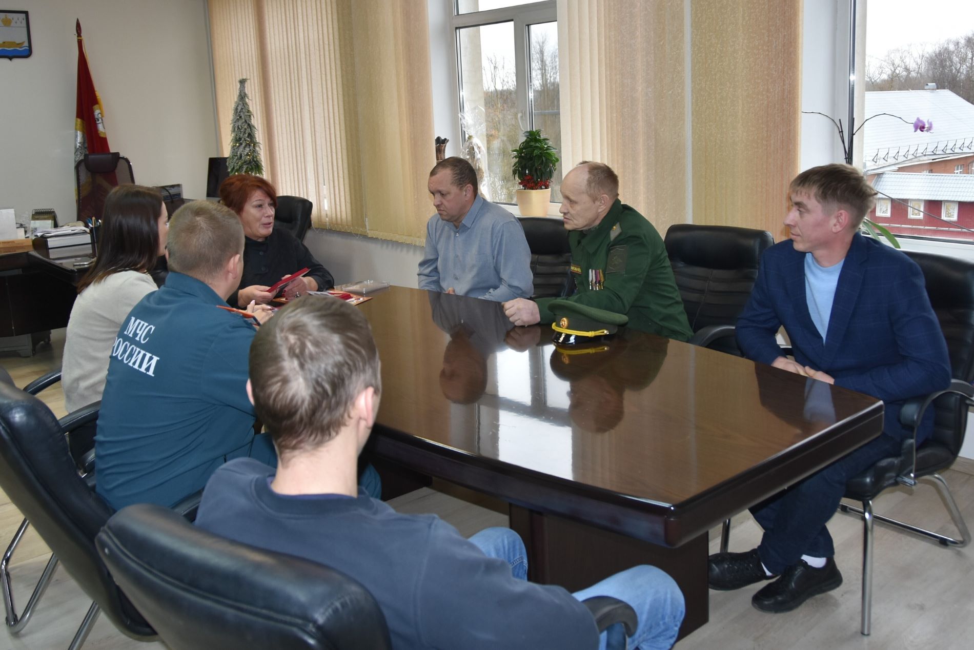 Трое жителей Тверской области получили награды за помощь СВО