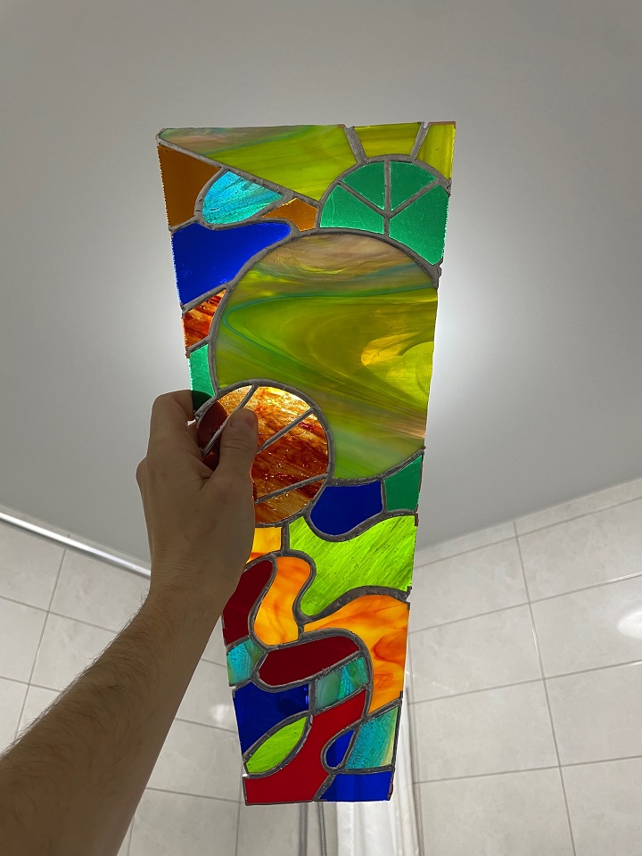 Новый витражный фонарь добавил красок еще одной улице в Твери