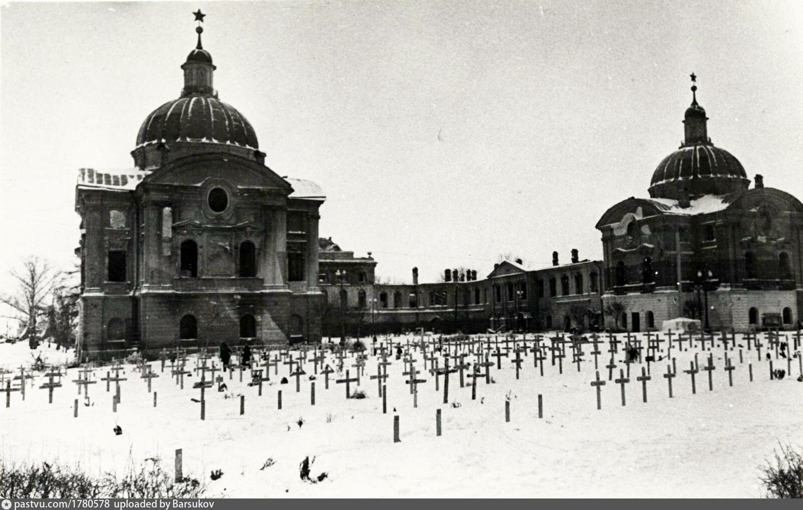 Маршрутом Горобца: едем по Твери с легендарными танкистами