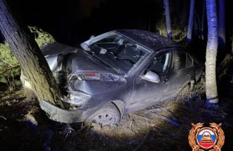 "Шкода" оказалась в кювете под Тверью кювете