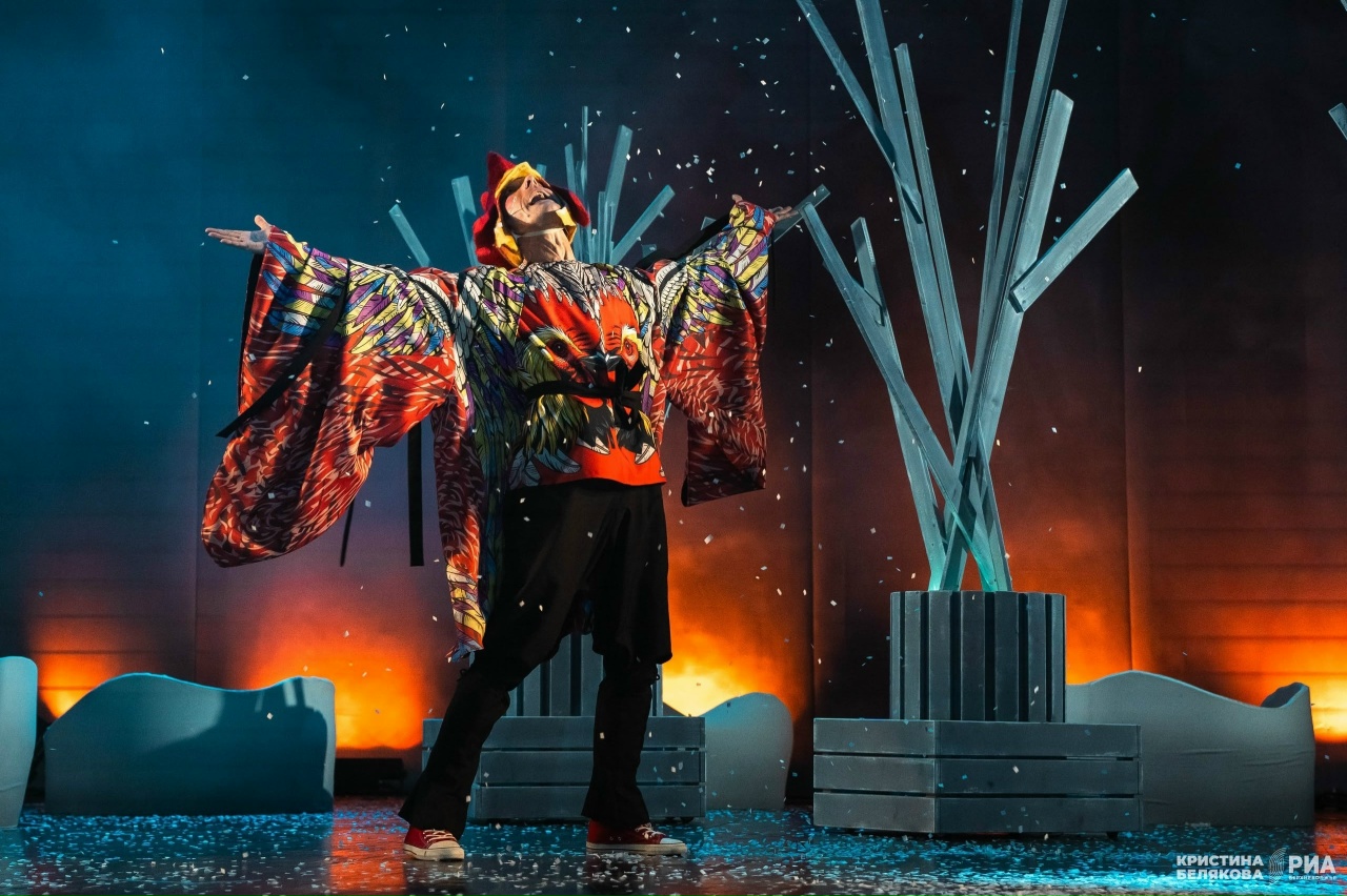 Батуты, два состава и три лисы: интересные факты о новой постановке Тверского ТЮЗа