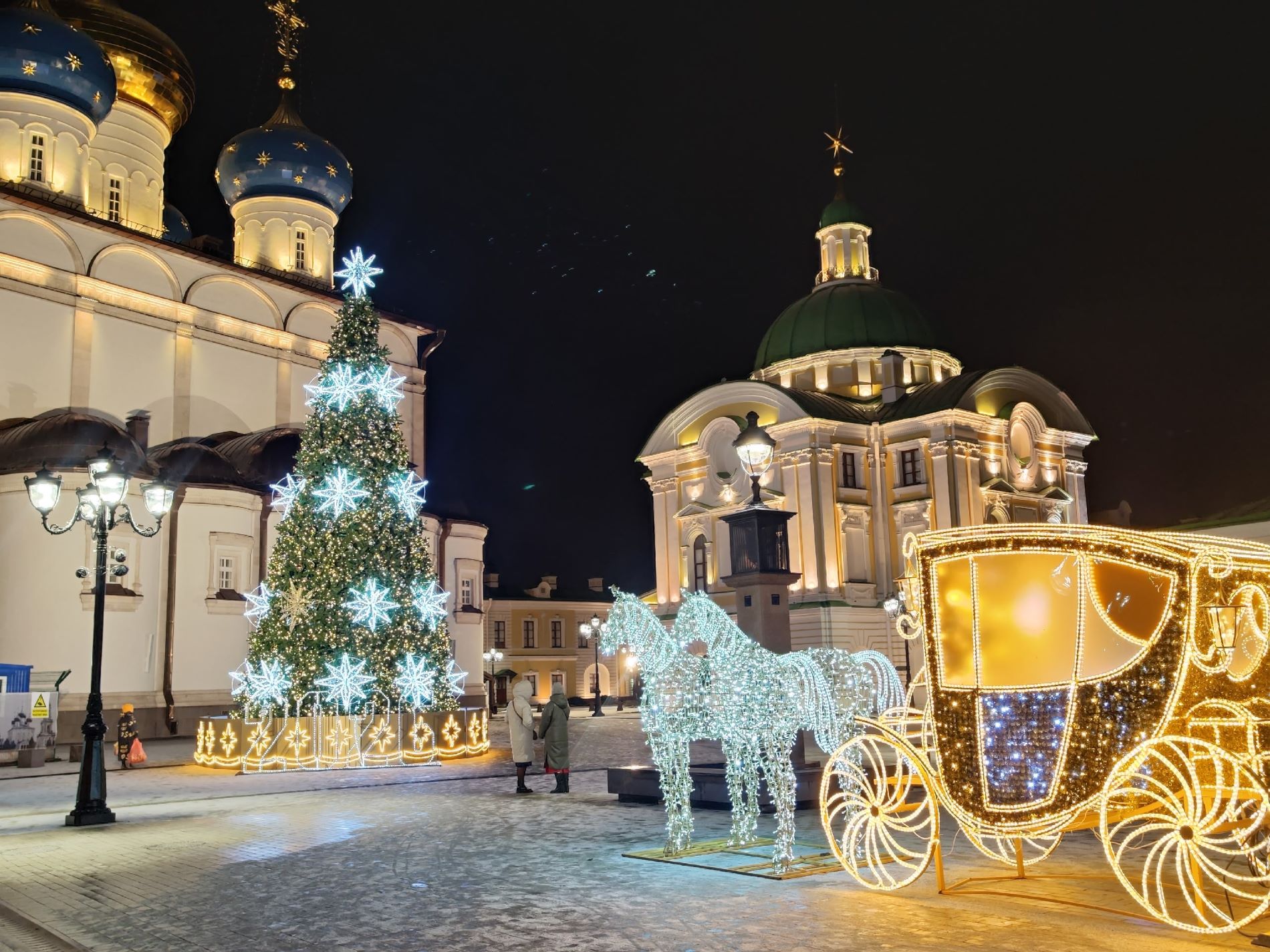 Экскурсовод Юлия Авдеева рассказала о символах Рождества на Соборной площади Твери