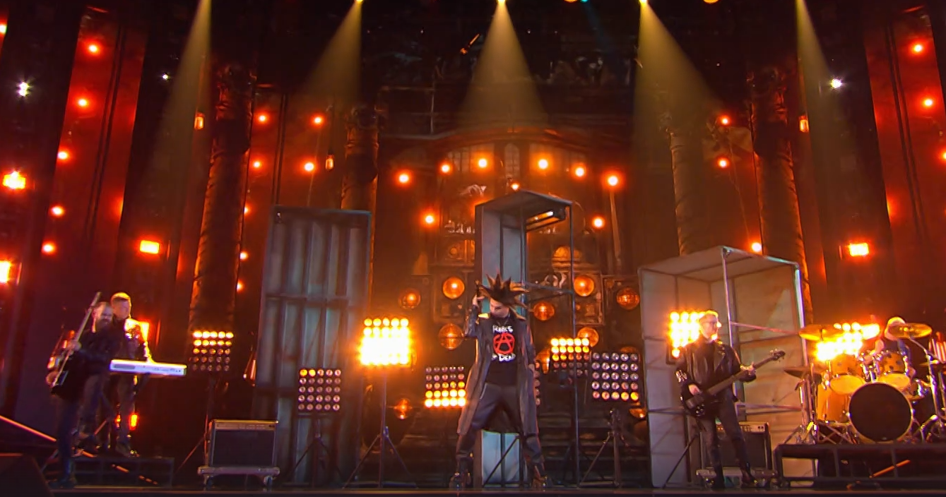 "Горшок" из Тверской области ворвался в финал шоу "Ярче звезд"