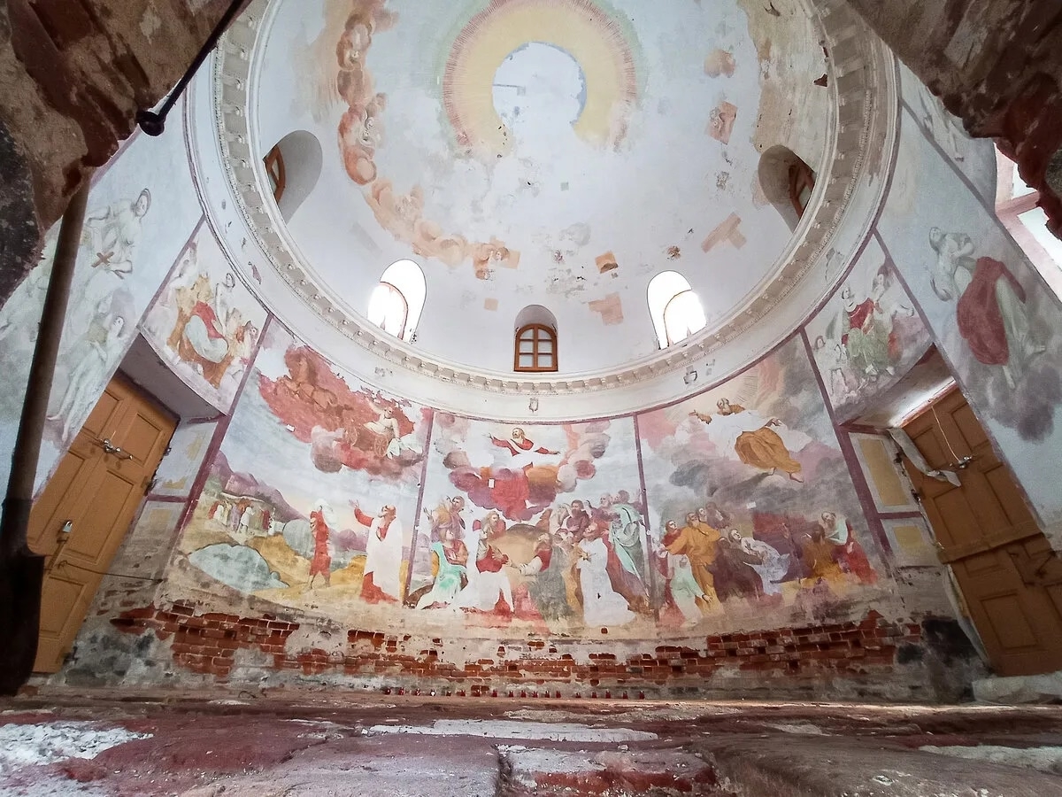 Путешественники нашли в тверской глубинке «Российский Ватикан»