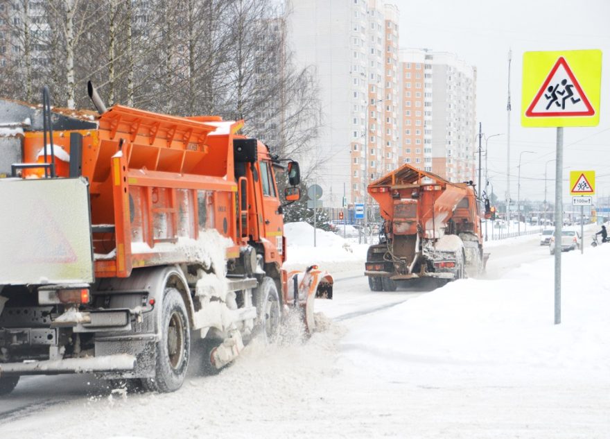 В Твери усилили расчистку улиц из-за снегопадов