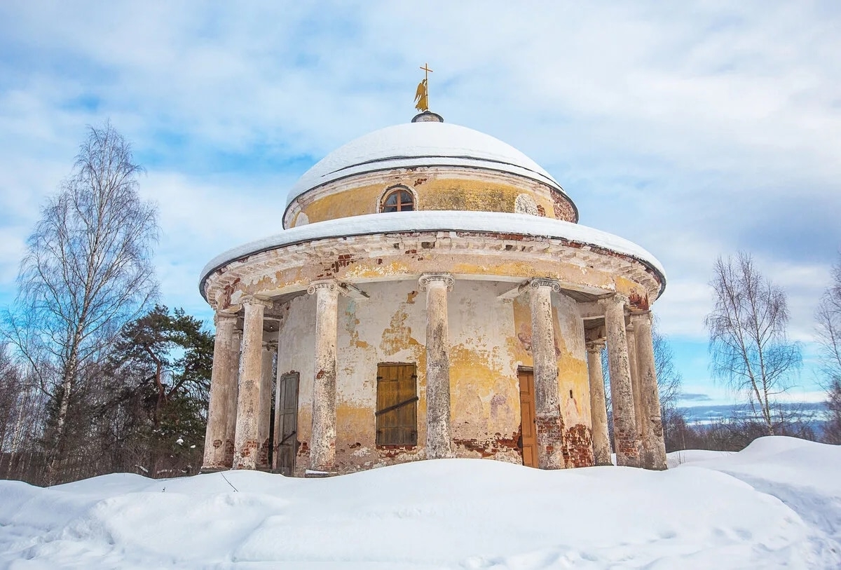 Путешественники нашли в тверской глубинке «Российский Ватикан»