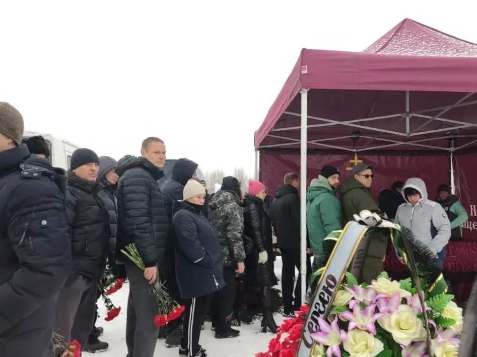 В Тверской области проводили в последний путь сержанта Сергея Цветкова