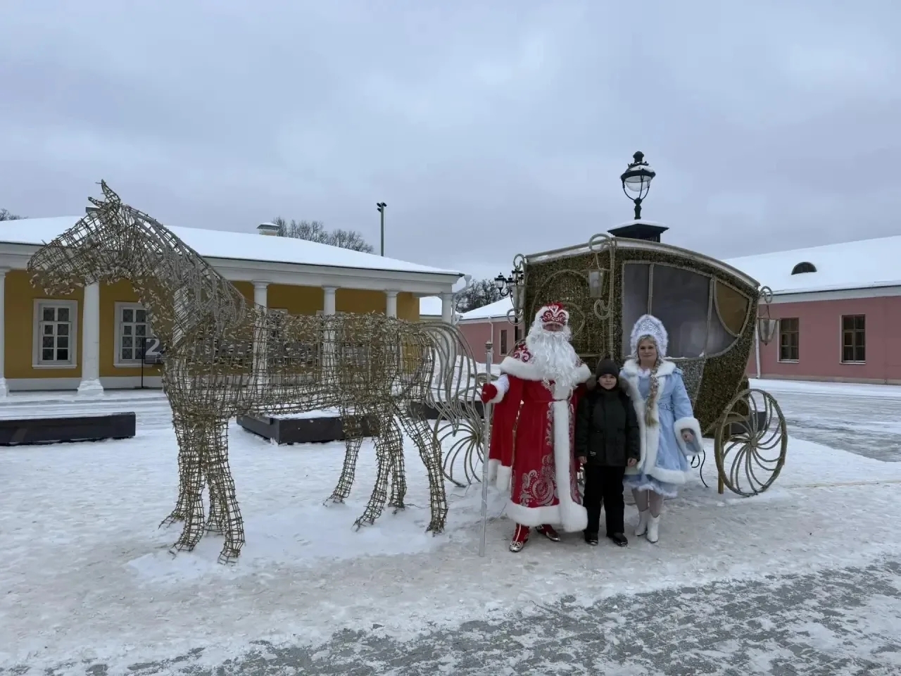 В Твери «Полицейский Дед Мороз» продолжает исполнять мечты детей