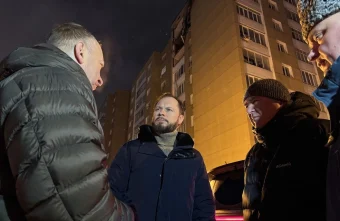 В Твери ликвидируют последствия пожара в квартире многоэтажного жилого дома пожара