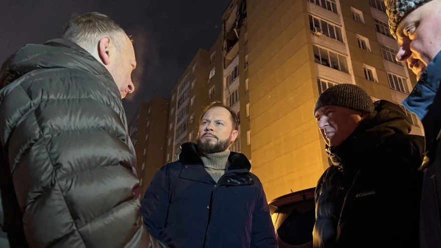 В Твери ликвидируют последствия пожара в квартире многоэтажного жилого дома