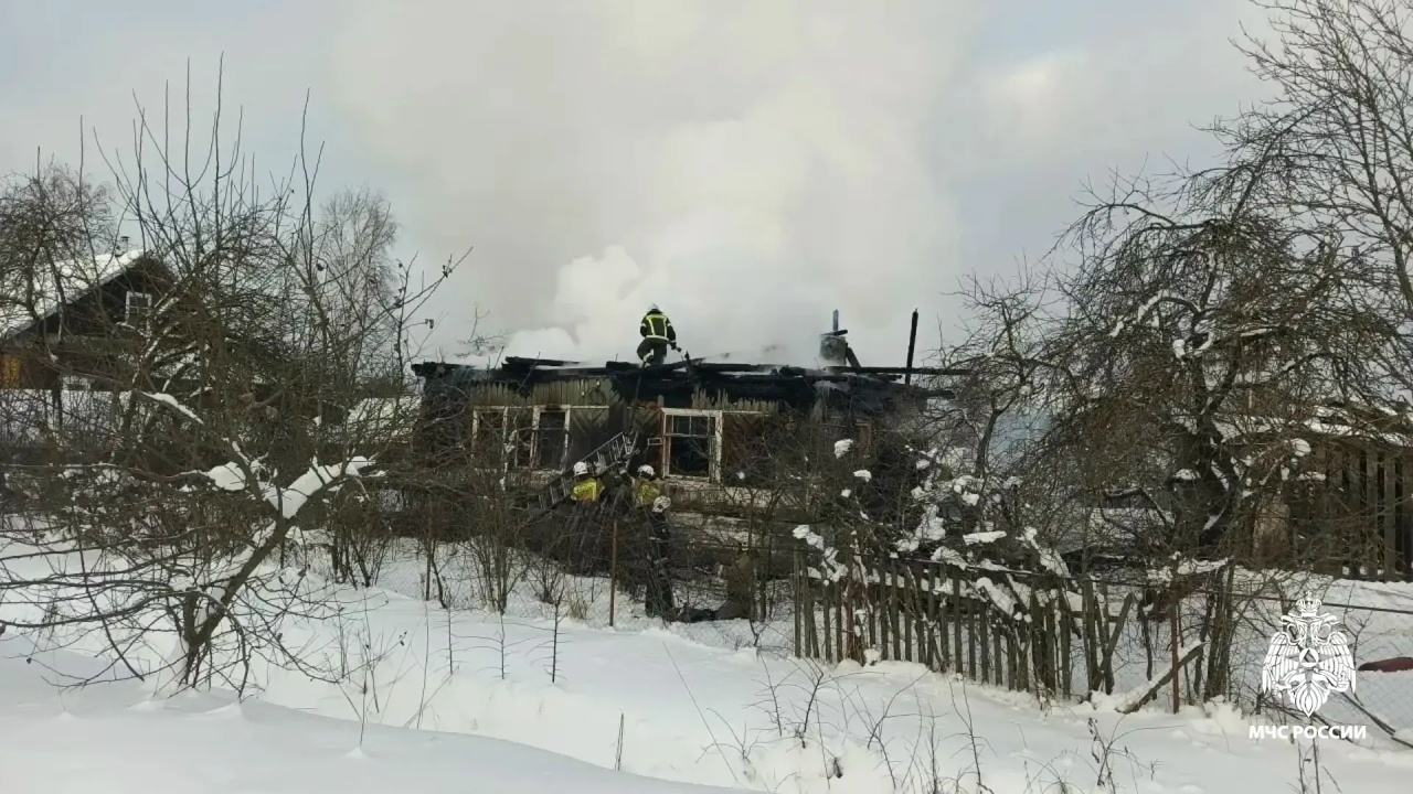 Тело пожилой женщины нашли при тушении пожара в Тверской области