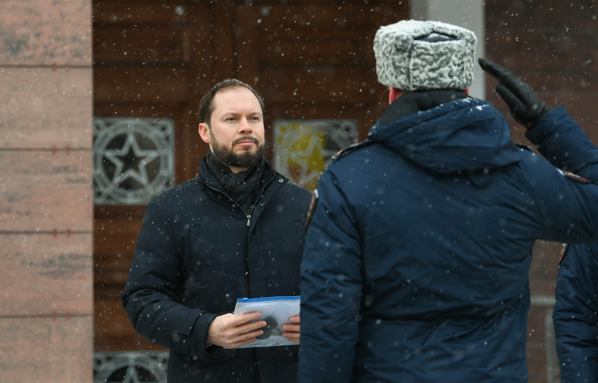Виталий Королев вручил новый служебный транспорт полицейским Тверской области
