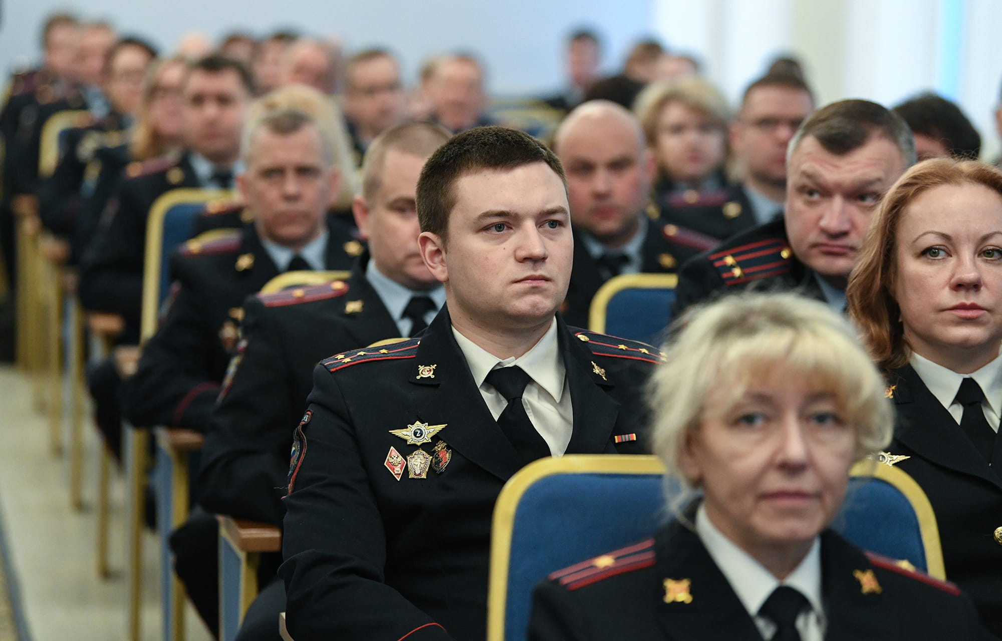 Виталий Королев вручил новый служебный транспорт полицейским Тверской области