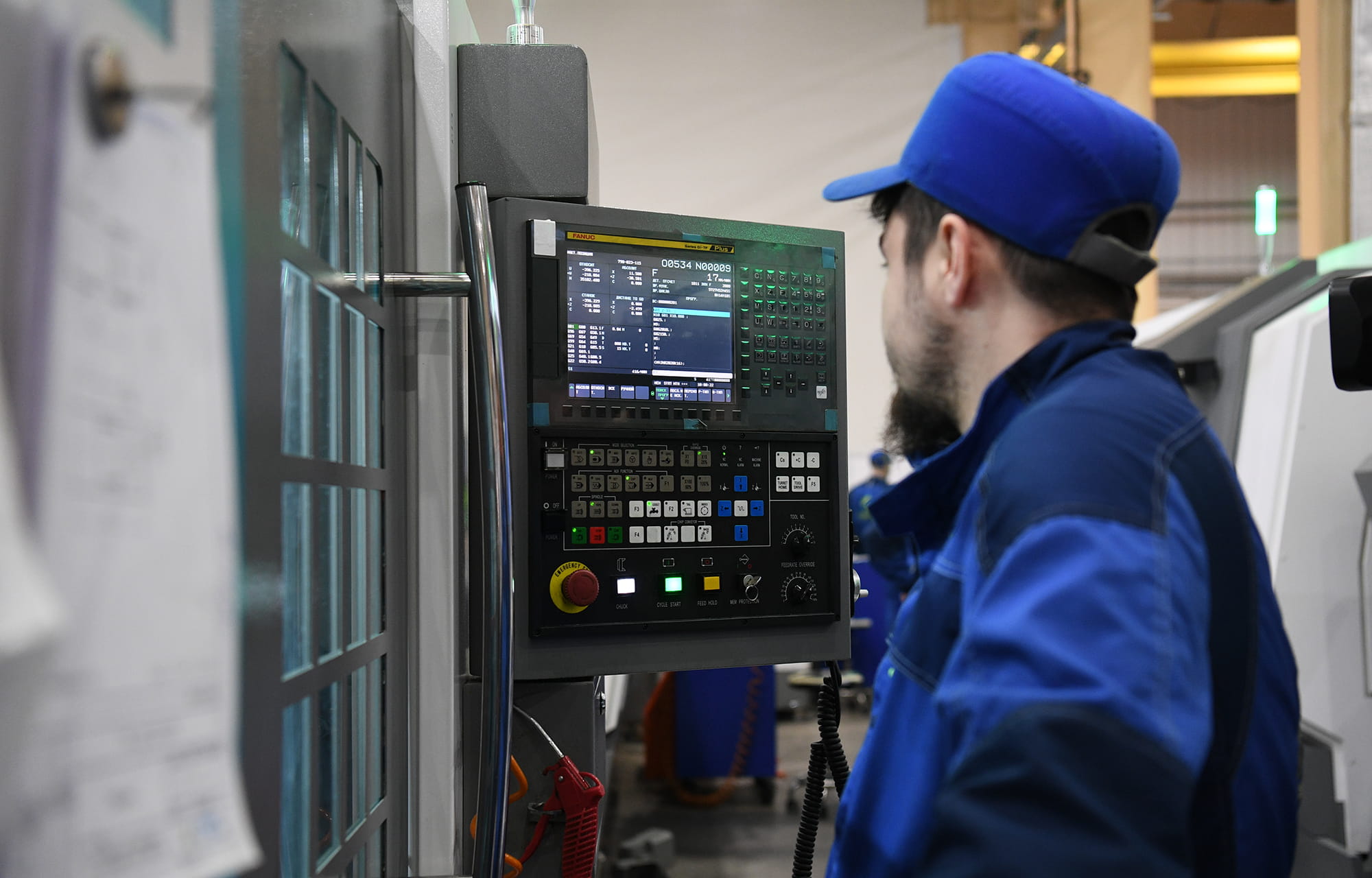 Денис Мантуров и Виталий Королев ознакомились с работой инновационных промышленных предприятий Тверской области