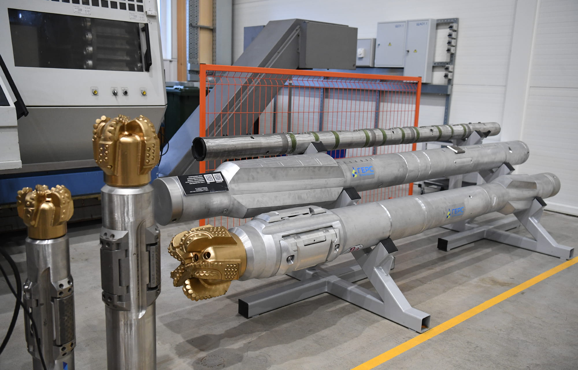 Денис Мантуров и Виталий Королев ознакомились с работой инновационных промышленных предприятий Тверской области