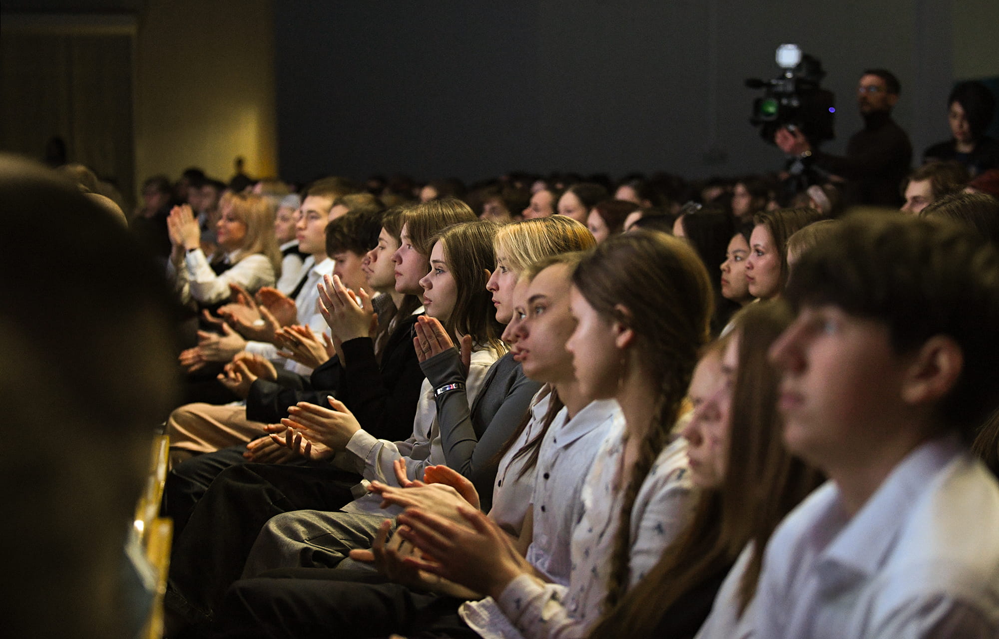 Банк вакансий для молодежи и льготный проезд в транспорте: Виталий Королев ответил на вопросы Тверских студентов