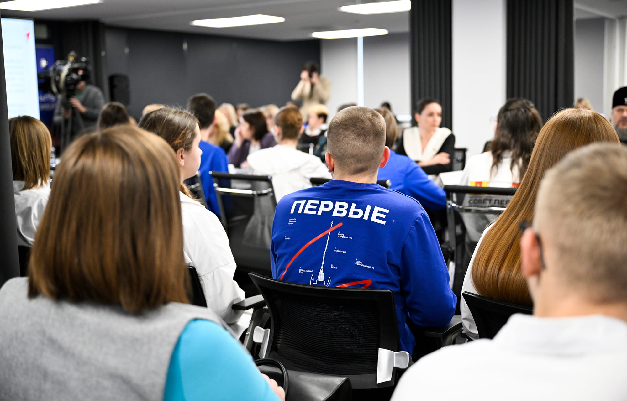 Виталий Королев обозначил задачи по работе с молодежью Тверской области