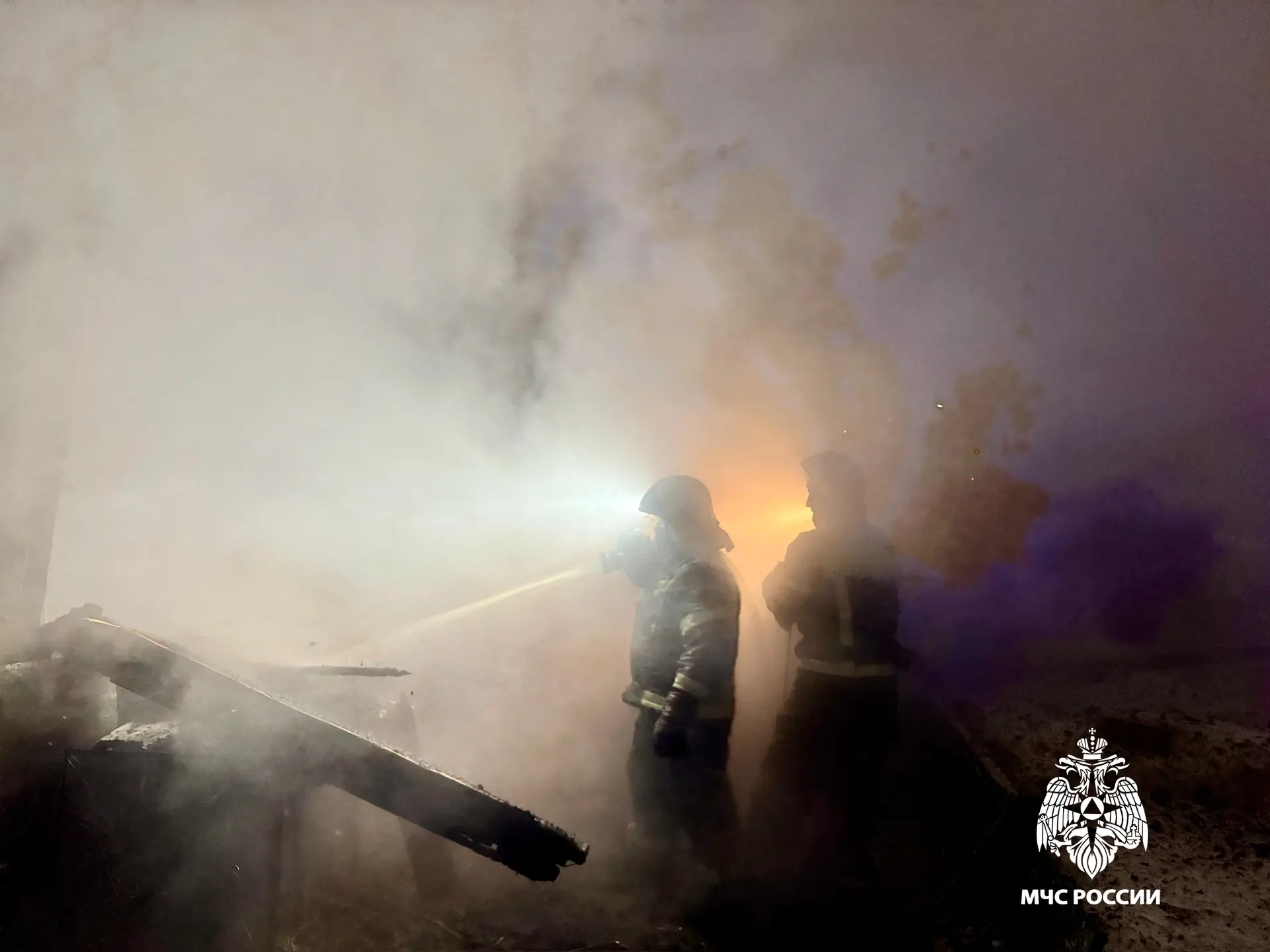 В страшном пожаре в Тверской области пострадал мужчина