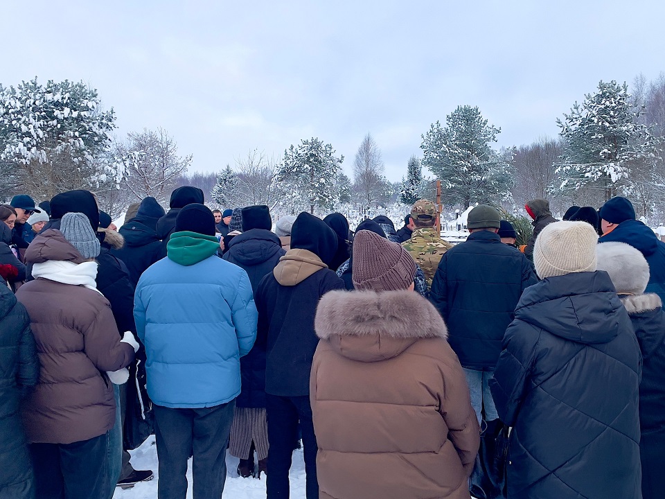В Тверской области проводили в последний путь старлея Арсения Андреева