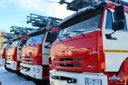 В МЧС рассказали об усилении новой пожарной техникой и о новом поколении спасателей МЧС