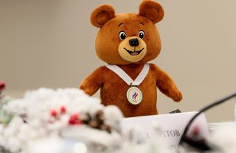 Олимпийский мишка вернулся к российской сборной Олимпийский мишка