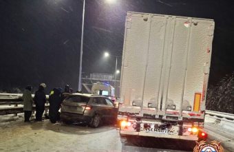 На трассе М-11 «Нева» в Тверской области столкнулись пять автомобилей столкнулись