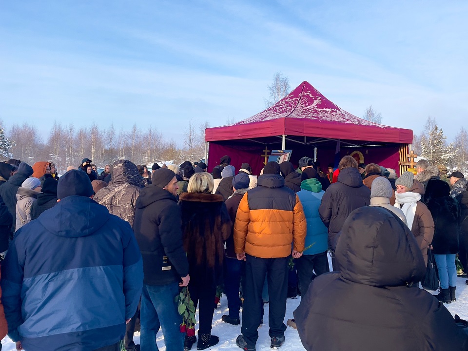 В Тверской области проводили в последний путь старлея Арсения Андреева