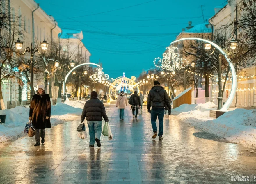 Новогодние украшения в Твери решено оставить до февраля