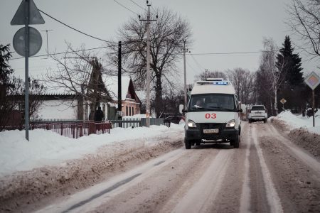 Врач рассказал, когда при ОРВИ нужно вызывать скорую скорую