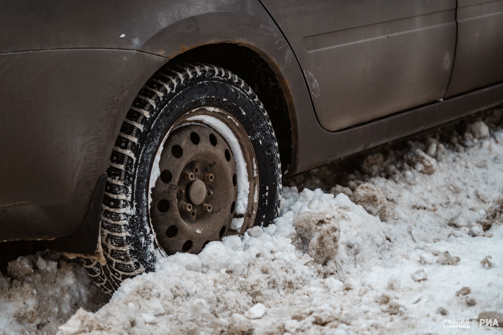 Руководителя подрядной организации оштрафовали за неубранный снег в Тверской области