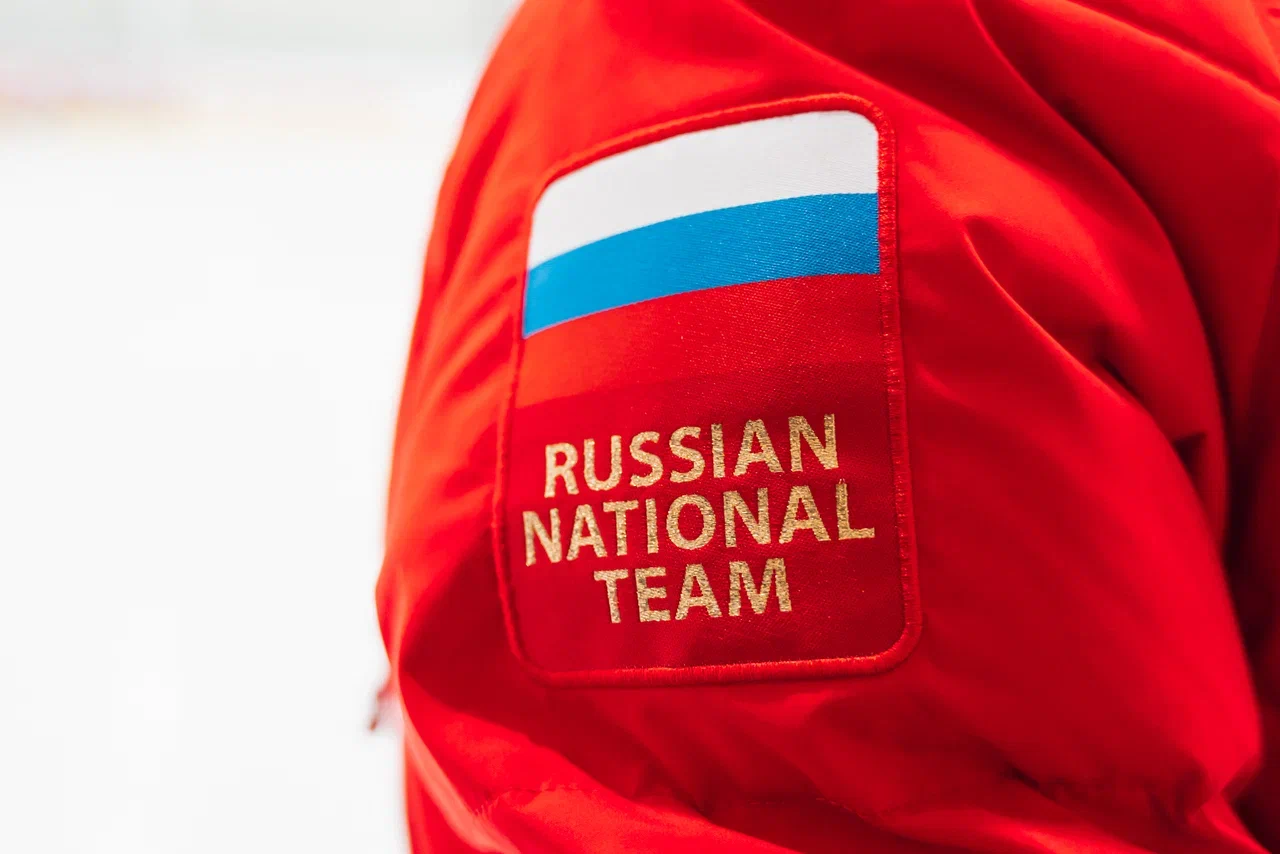 спортсменам