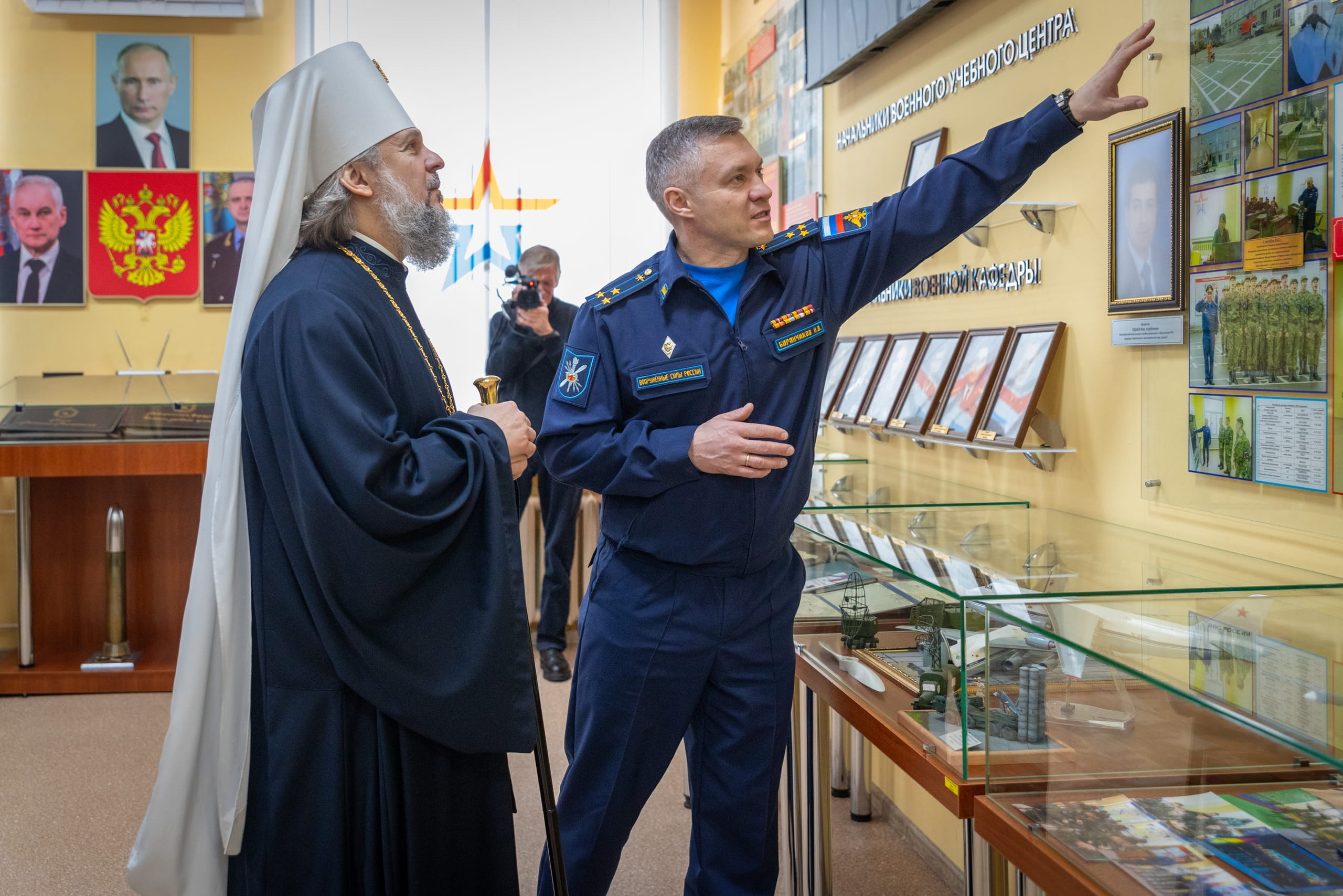 В преддверии Дня защитника Отечества ВУЦ ТвГТУ посетил митрополит Тверской и Кашинский Амвросий