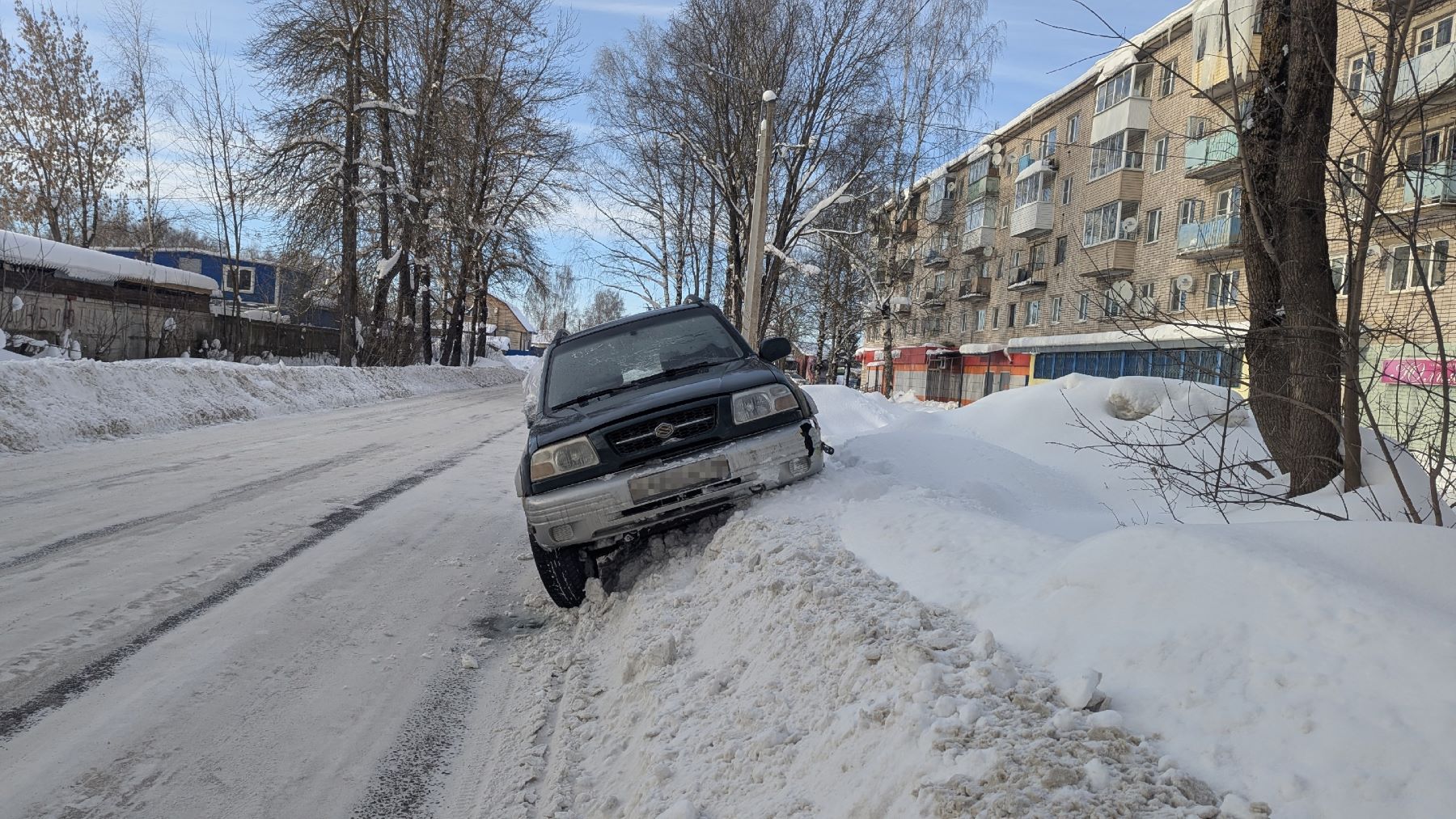В Тверской области ищут мастера снежной парковки