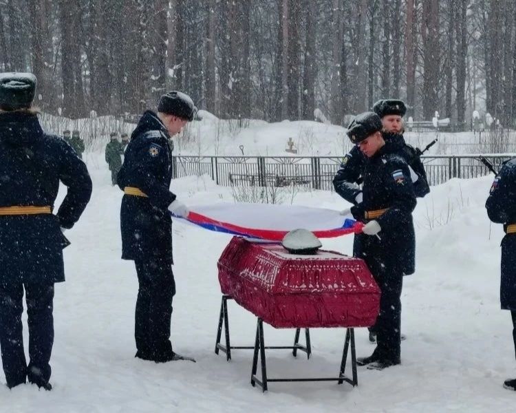 Тверская область простилась с младшим сержантом Игорем Бойковым