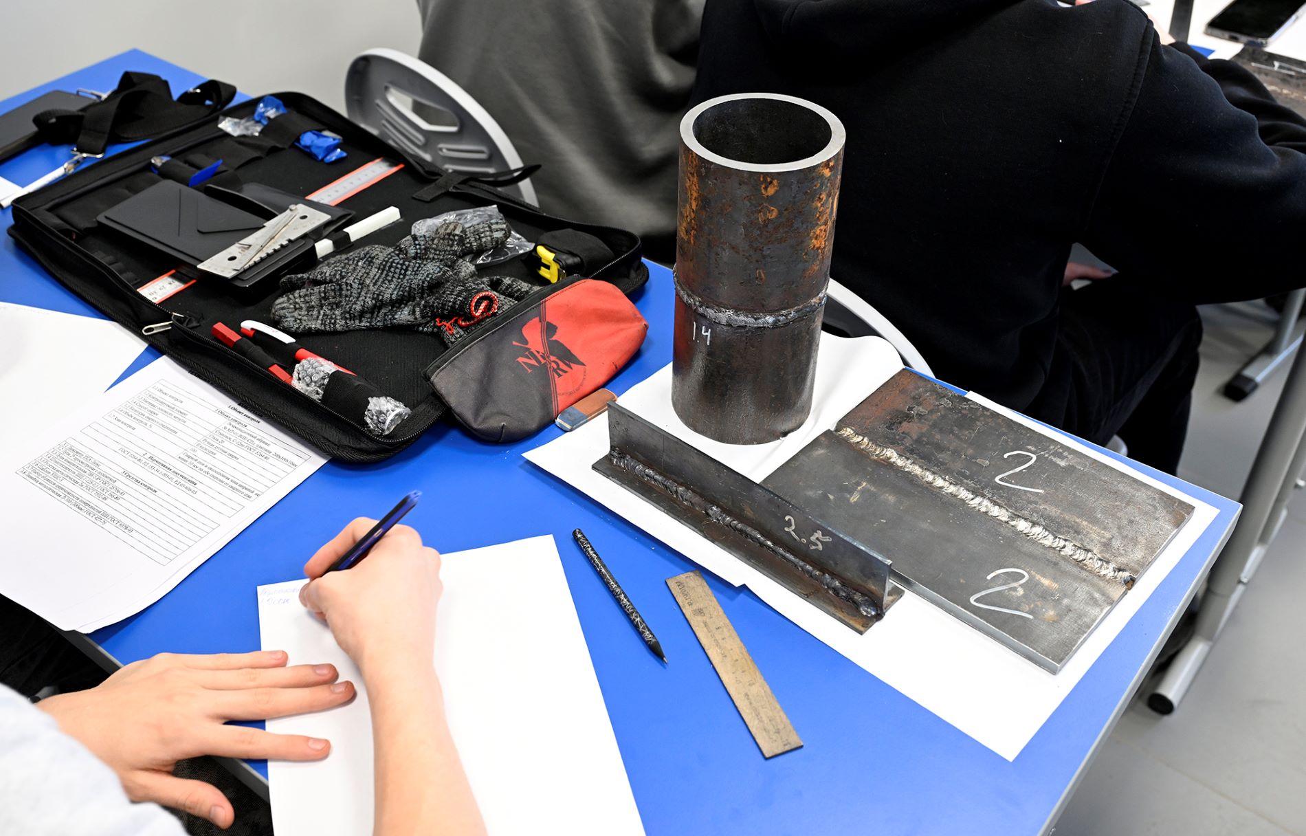 Министр просвещения РФ Сергей Кравцов и глава региона Виталий Королев посетили Тверской технологический колледж